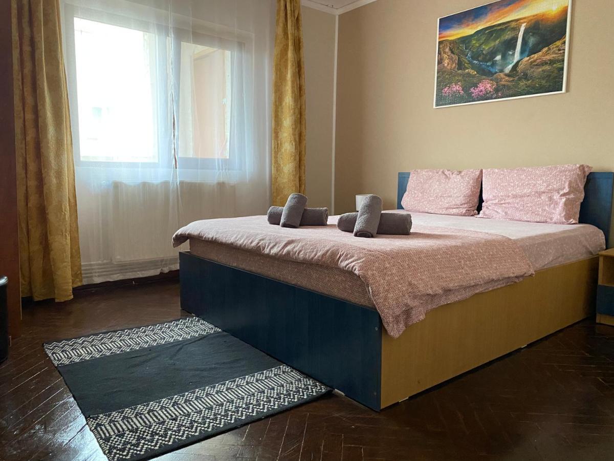 Apartament Leya Apartamento Deva Exterior foto